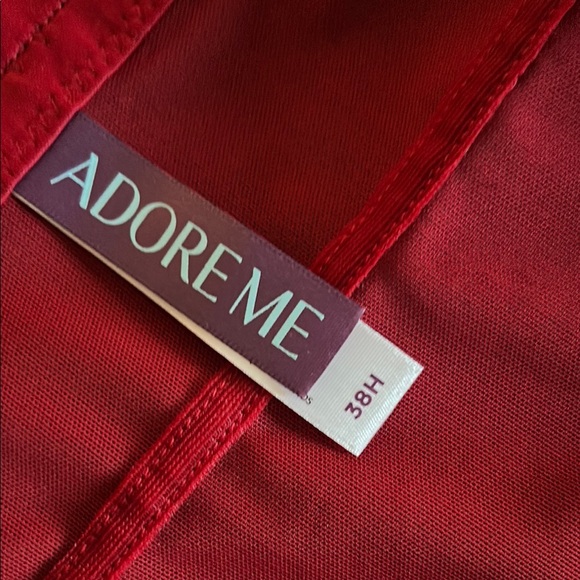 Red Structured Bra with Sweetheart Neckline - Picture 5 of 9